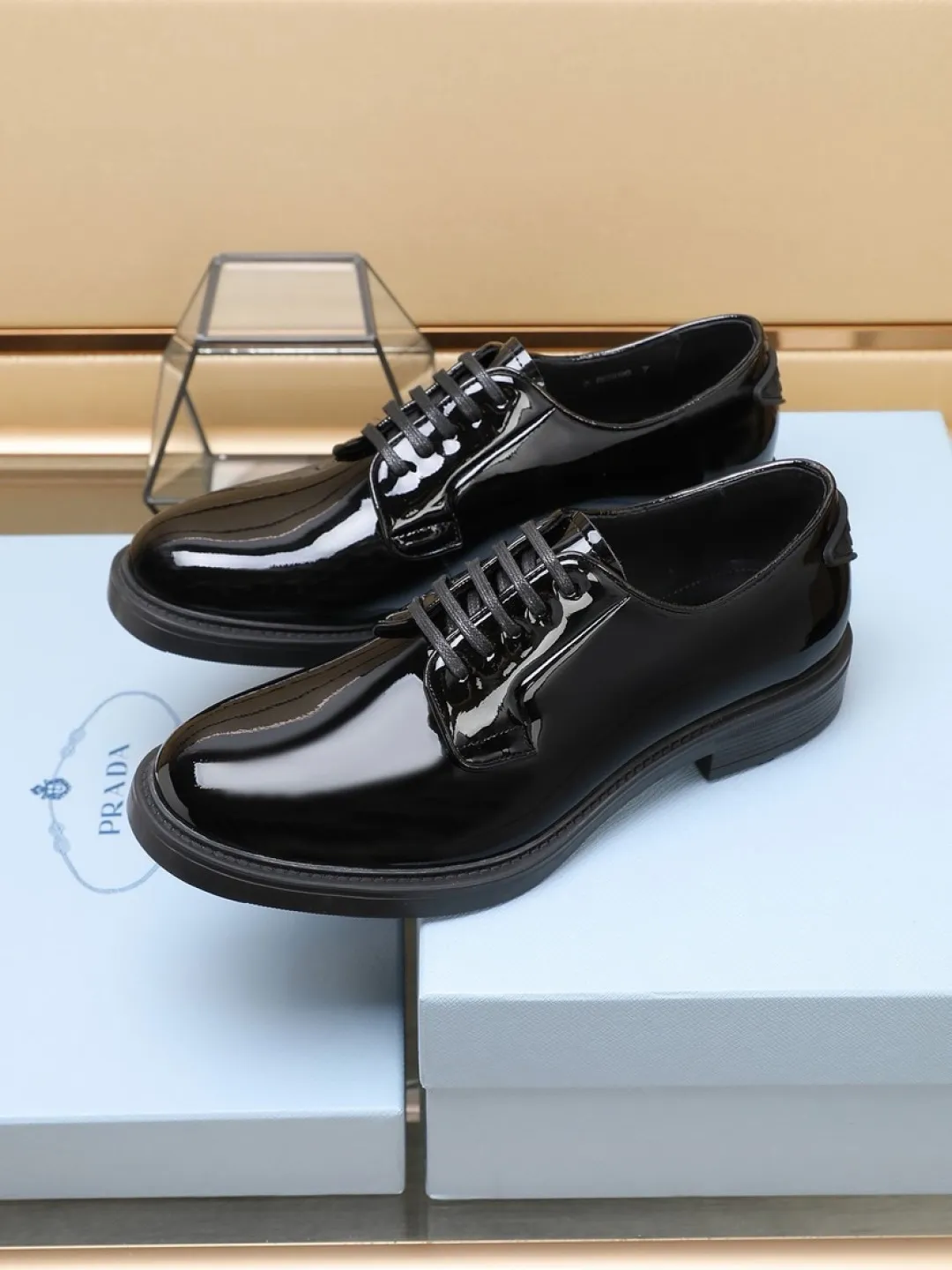P640💰🔥《PRADA》👏Latest • High-end top brand luxury ~ purchasing agency, top quality. New fashionable business men's shoes🔜The uppers are made of original open-edge beaded cowhide➕cowhide·lining, with fine workmanship. The original stylish and soft combination wear-resistant and non-slip outsole is light and comfortable on the feet. The real thing looks better in real life. Size: 38/45